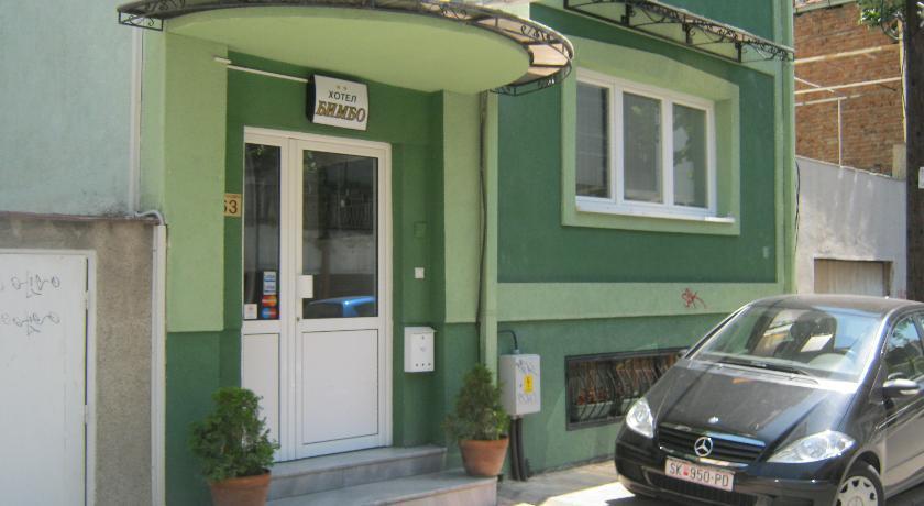 Hostel Bimbo Skopje Buitenkant foto